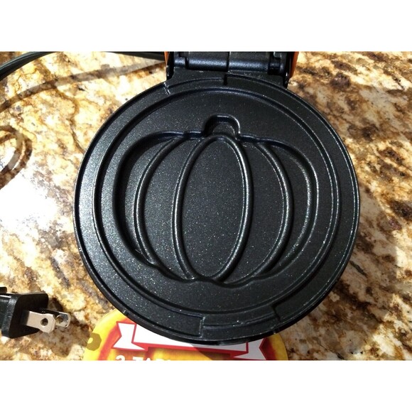 DASH Pumpkin‎ Mini Waffle Maker Orange Electric Griddle Individual DMWP001OR - Picture 6 of 16